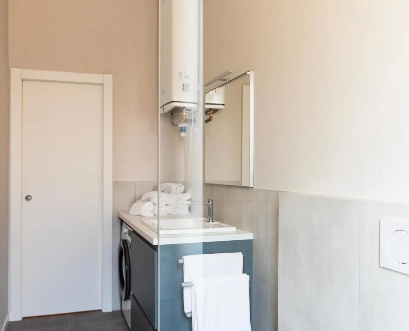 Youhosty - 3 Bedroom Apartment Citta Studi 밀라노