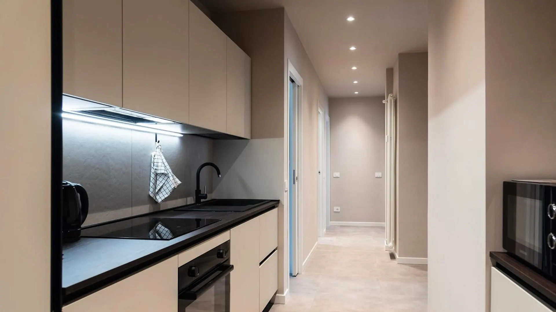 Youhosty - 3 Bedroom Apartment Citta Studi 밀라노