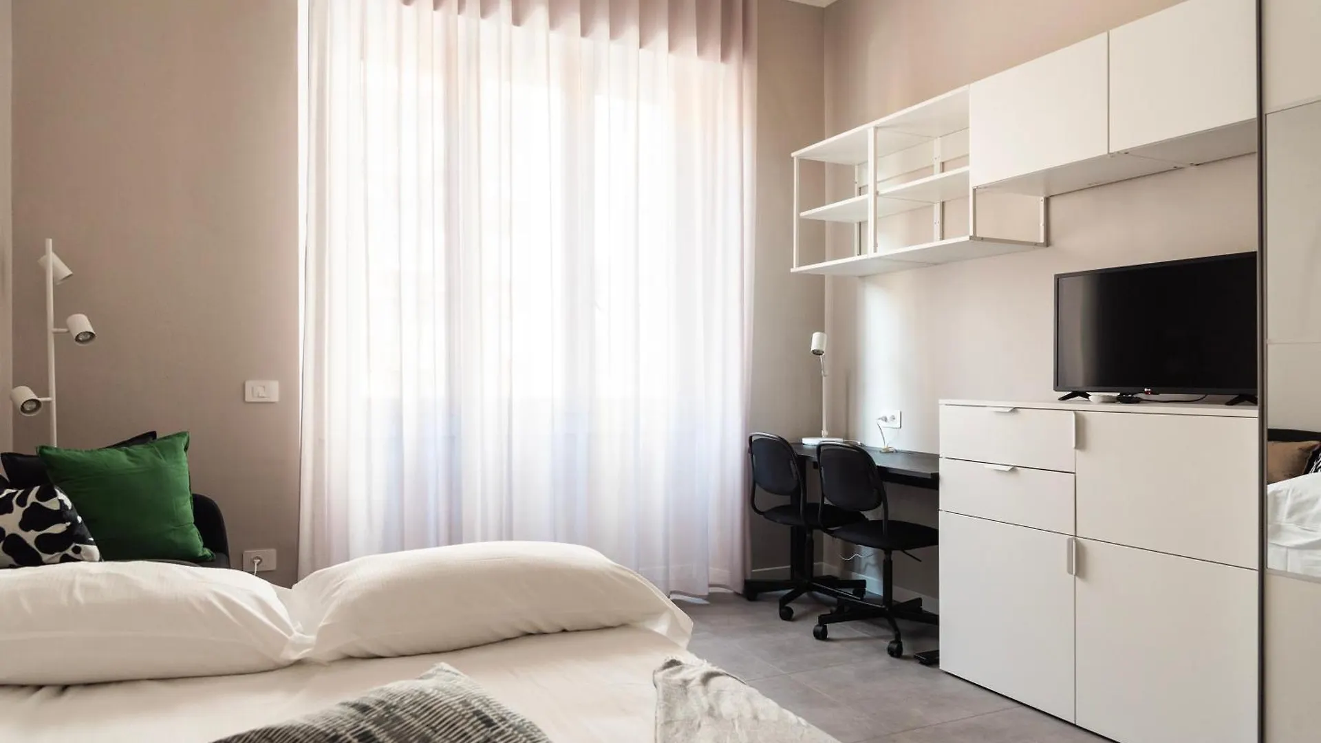 Youhosty - 3 Bedroom Apartment Citta Studi 밀라노 이탈리아